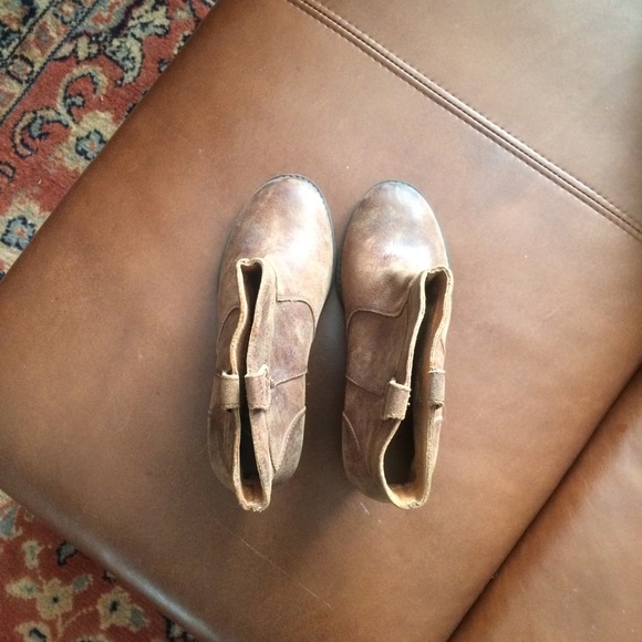 Clarks Brown Leather Cowboy Ankle Boots - Picture 2 of 4